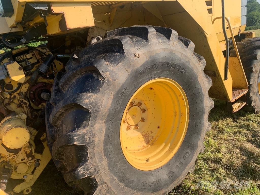 New Holland Fx375 自走式青贮饲料收割机