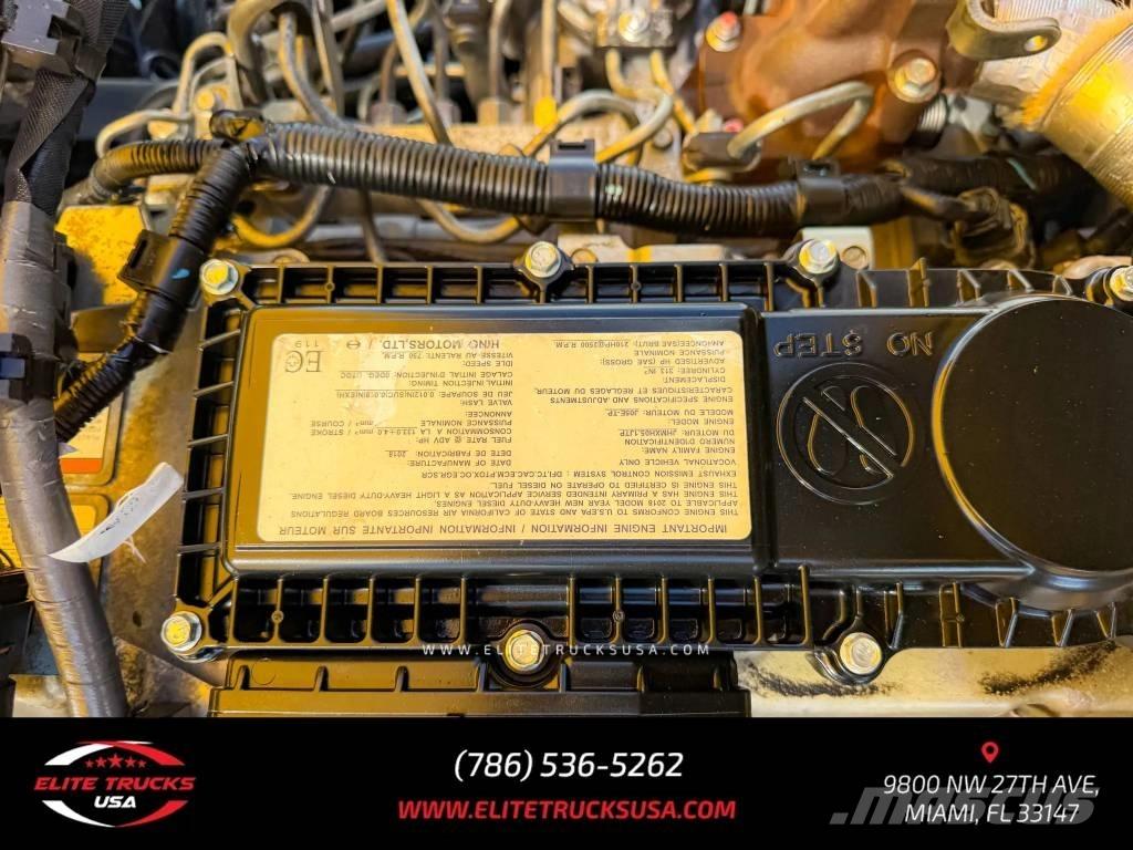 Hino 155 厢式货车