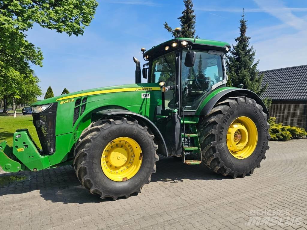 John Deere 8245 R 拖拉机/农用车