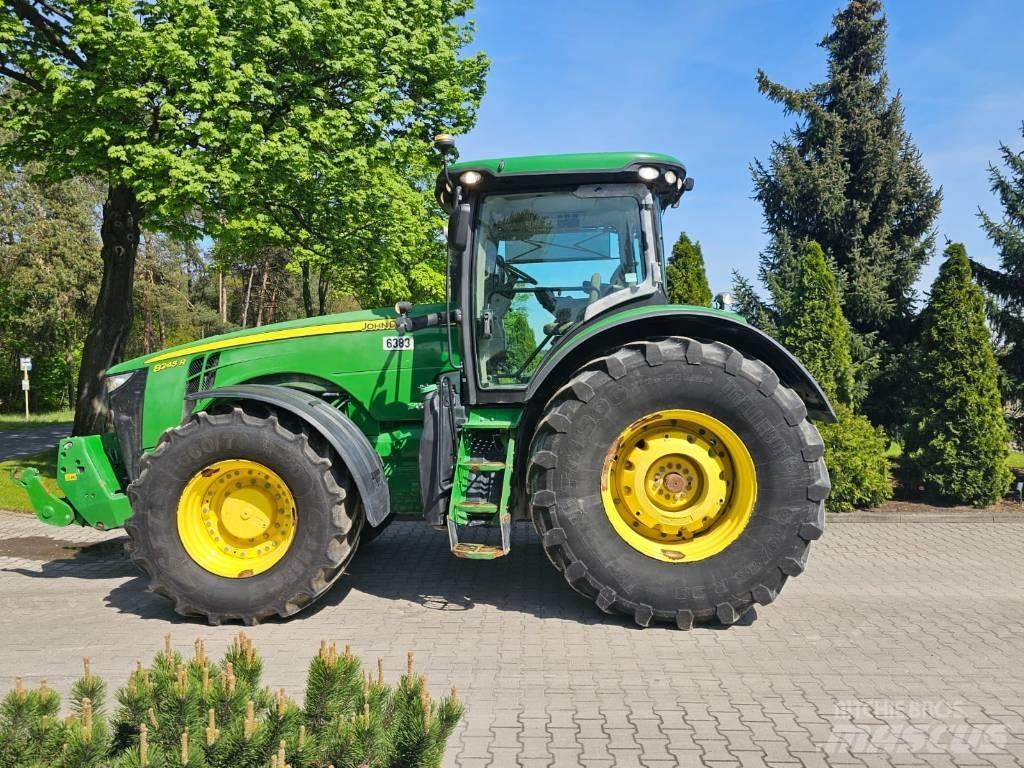 John Deere 8245 R 拖拉机/农用车
