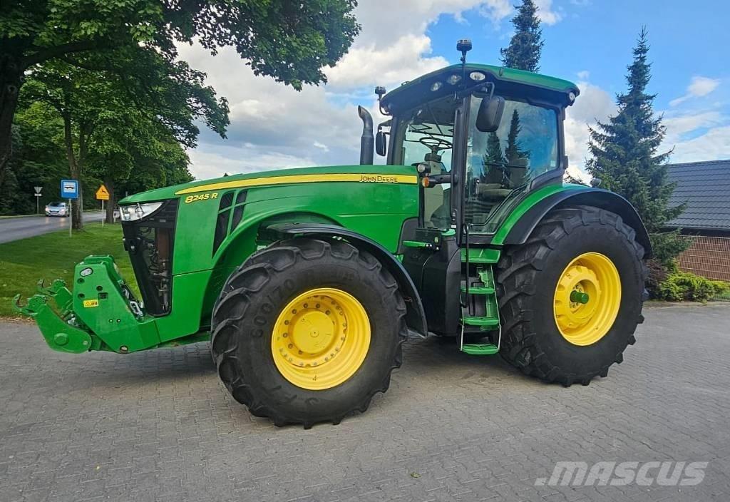 John Deere 8245 R 拖拉机/农用车