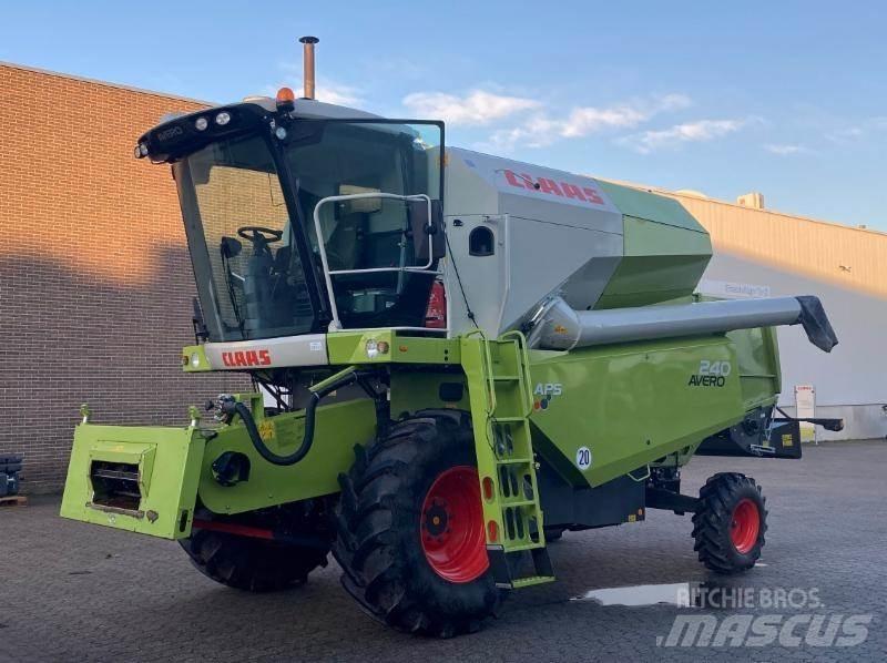 CLAAS AVERO 240 联合收割机