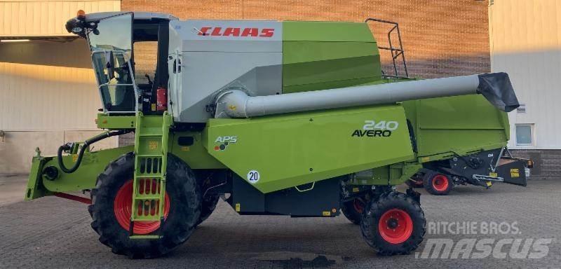 CLAAS AVERO 240 联合收割机