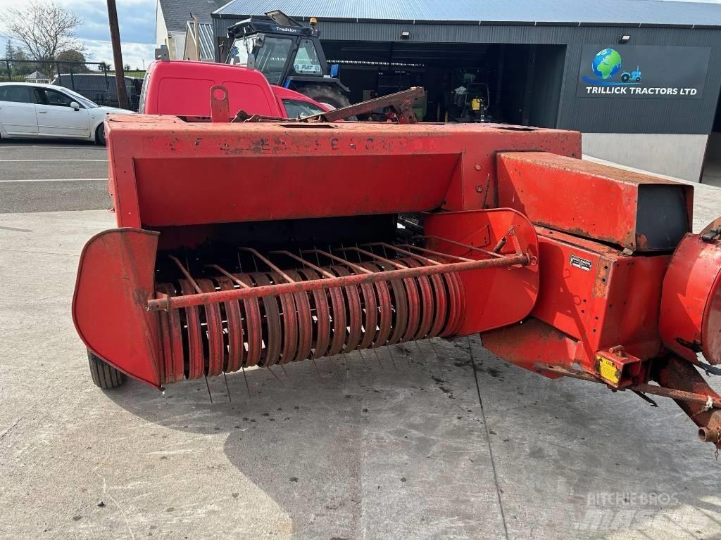 Massey Ferguson 120 方捆打捆机