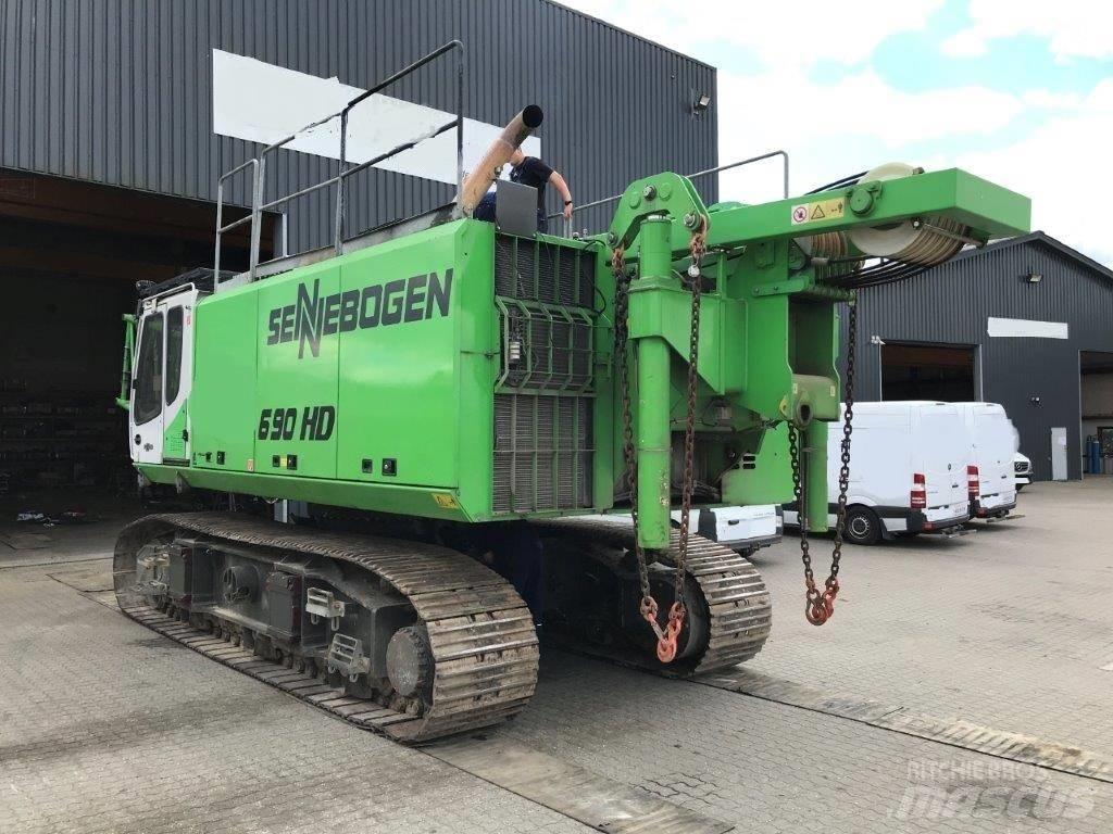 Sennebogen 690 履带起重机