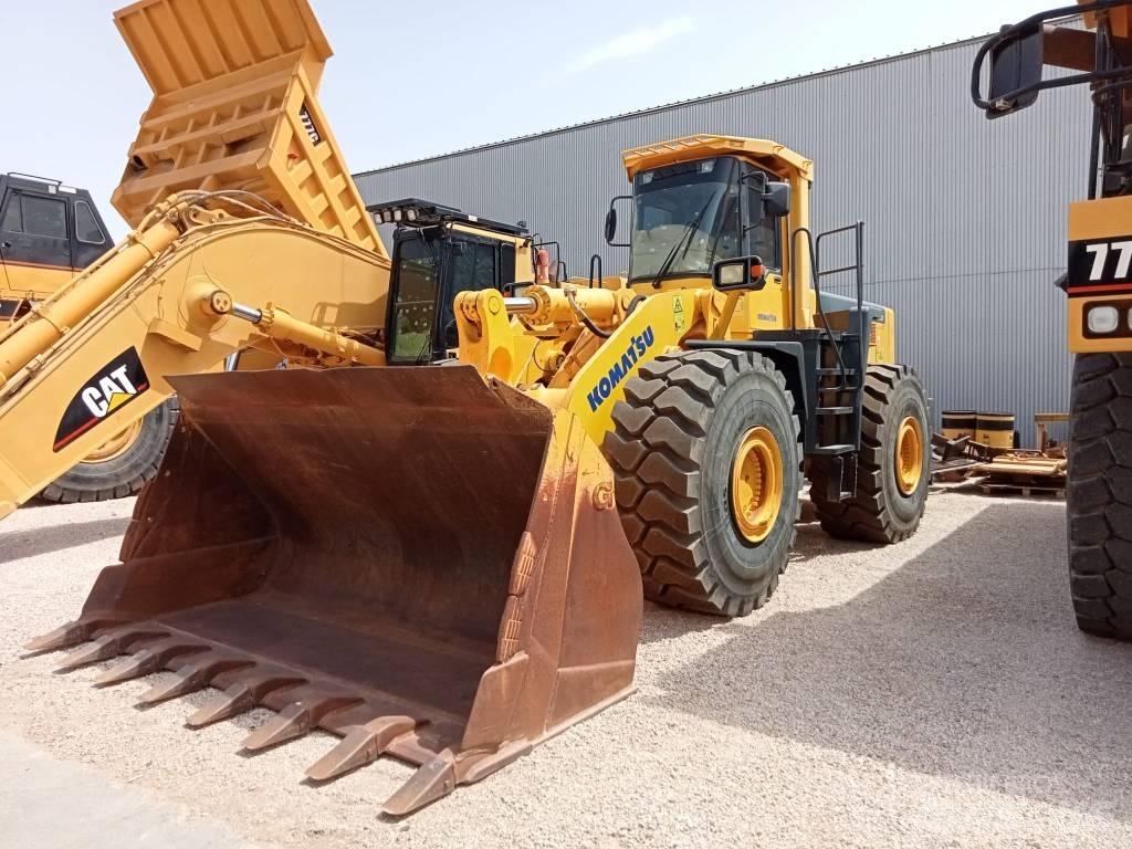 Komatsu WA500-3 轮式装载机