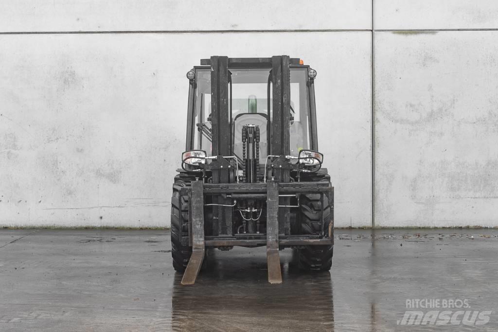 Manitou MC 30-4 D 柴油叉车