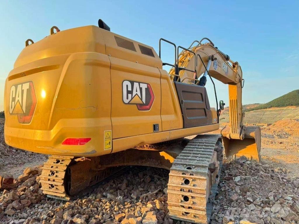 CAT 352 履带挖掘机