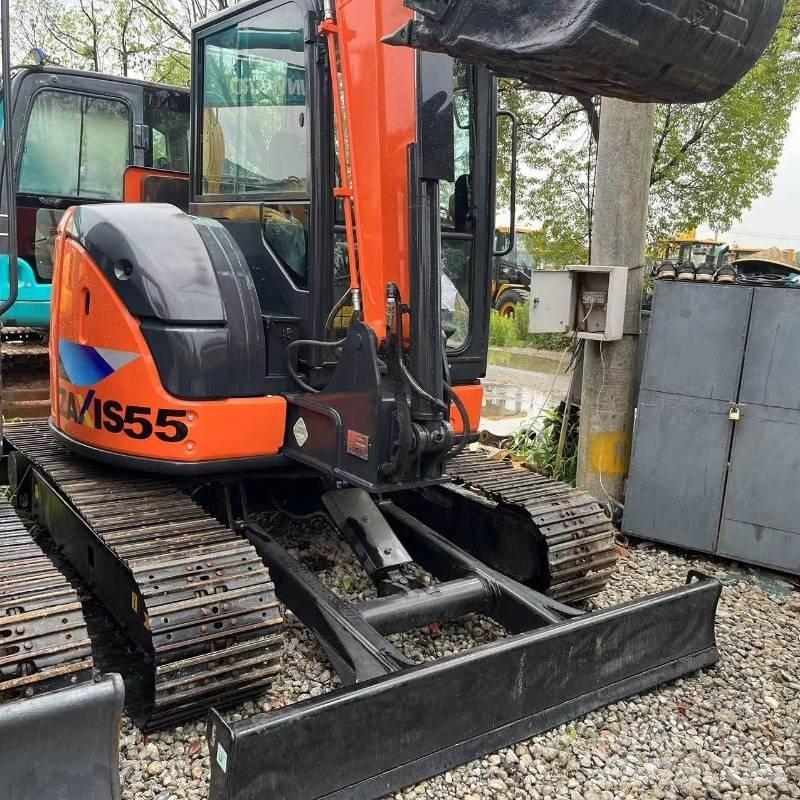 Hitachi ZX 55 小型挖掘机