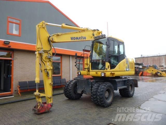Komatsu PW 140-7 轮式挖掘机