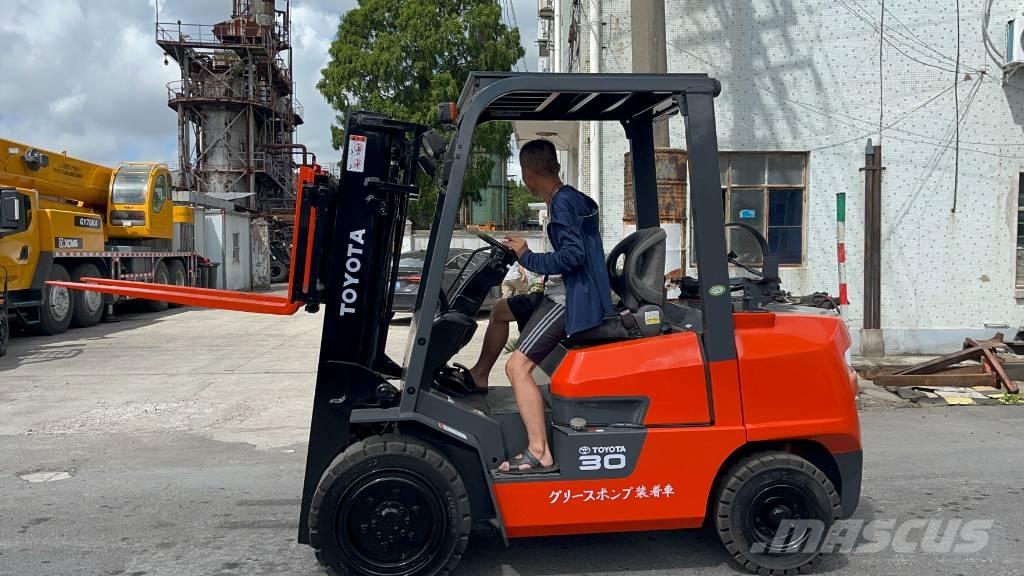Toyota FD 30 柴油叉车