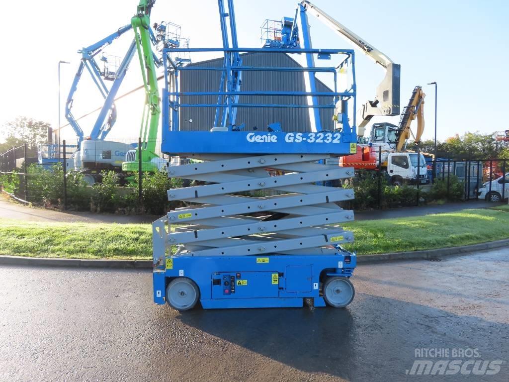 Genie GS 3232 剪叉式升降机