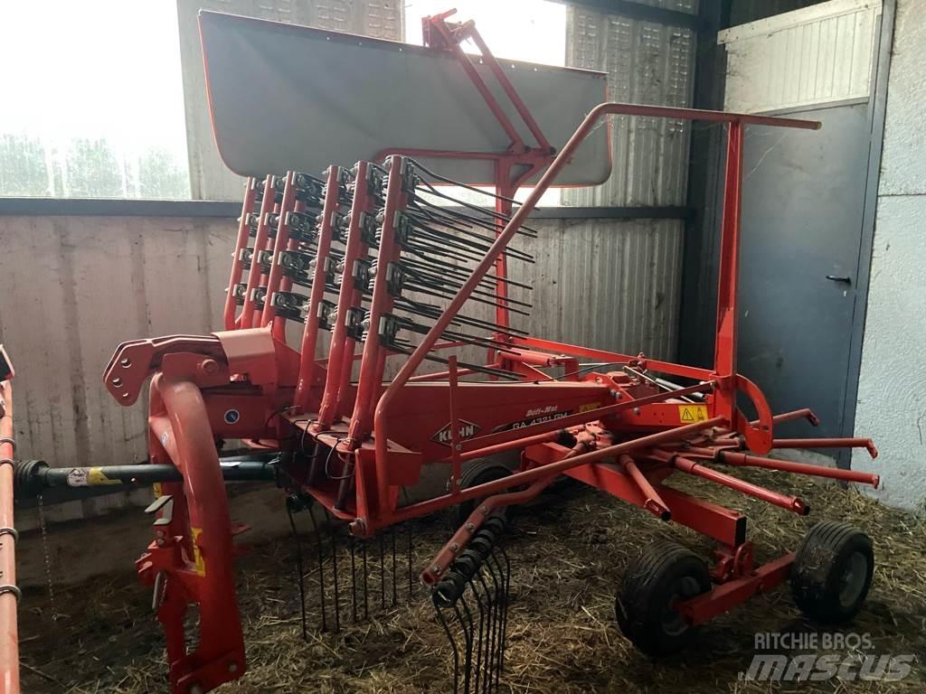 Kuhn GA4321 料堆整形机
