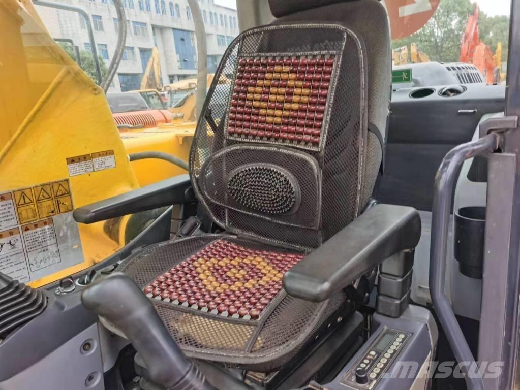 Komatsu PC 200-8 履带挖掘机