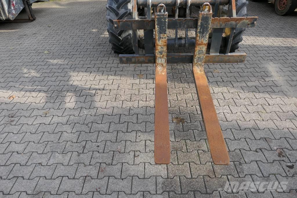 Komatsu WA 100 M-5 轮式装载机