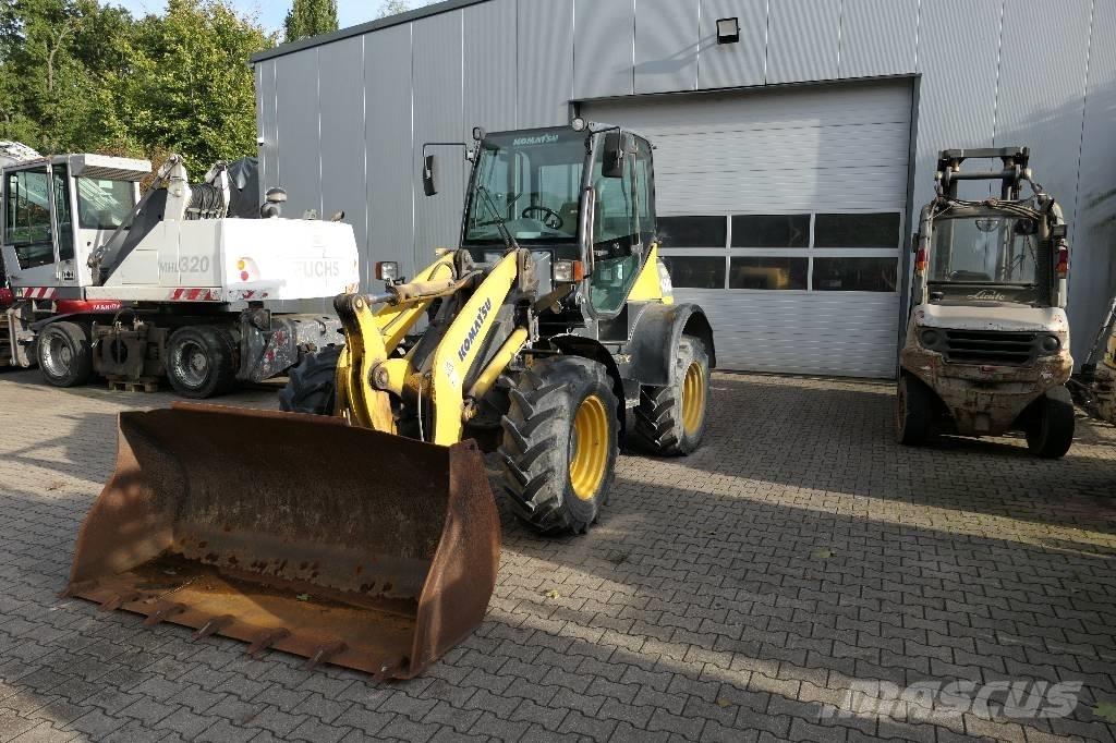Komatsu WA 100 M-5 轮式装载机