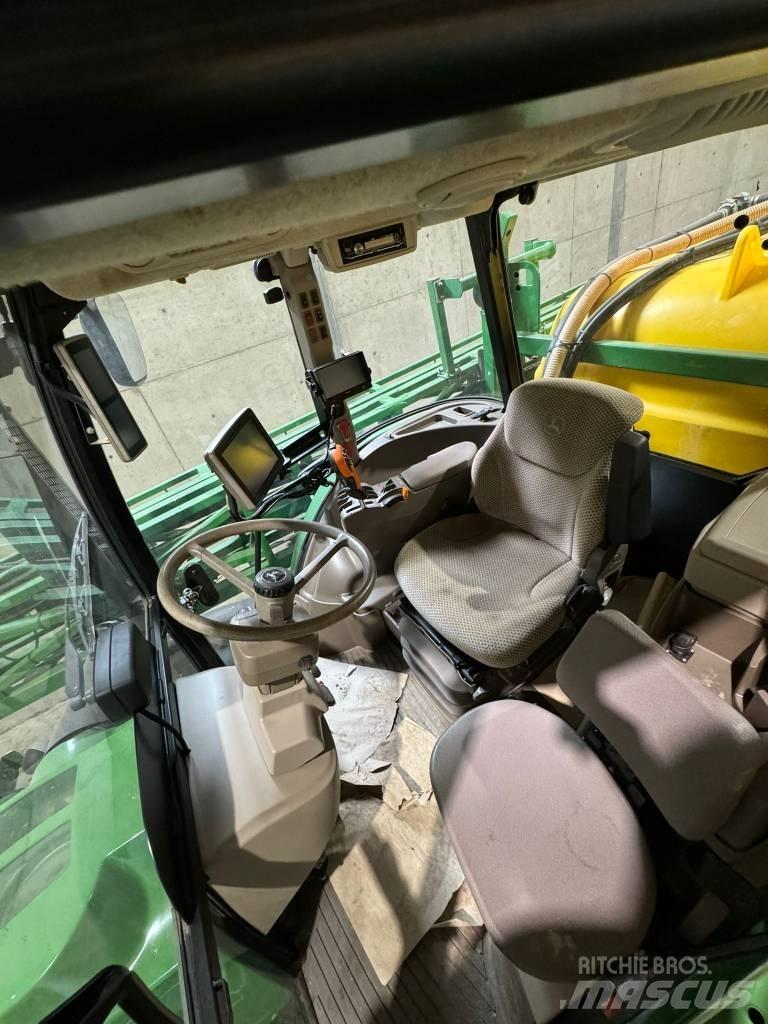 John Deere R4040i 自走式喷雾机