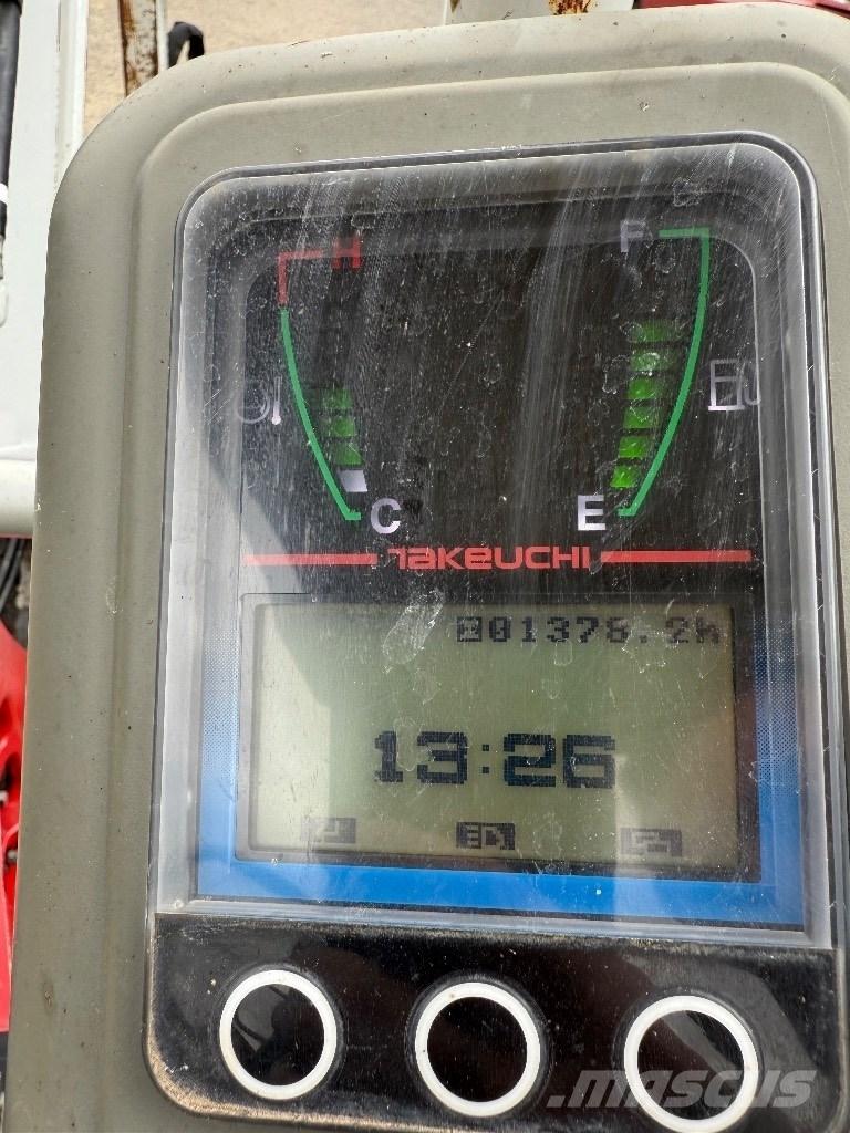 Takeuchi TB 216 小型挖掘机