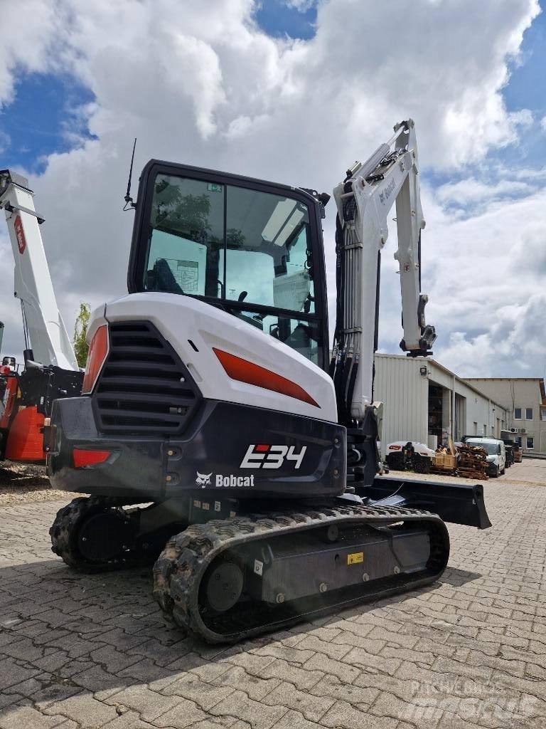 Bobcat E34 小型挖掘机