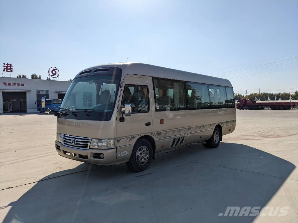Toyota Coaster Bus 迷你巴士