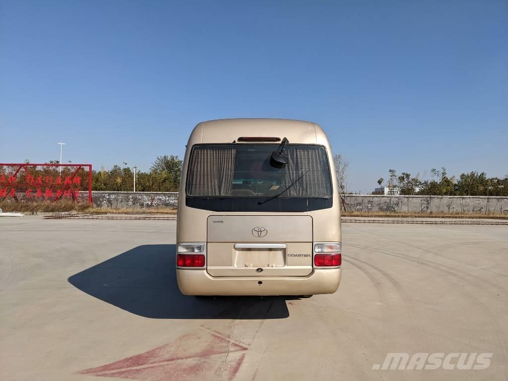 Toyota Coaster Bus 迷你巴士