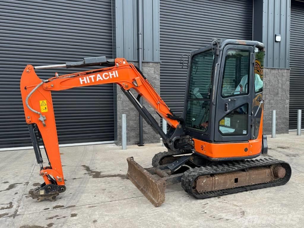 Hitachi ZX 33 U-5 A 小型挖掘机