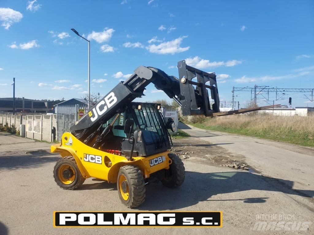 JCB 520-40 伸缩臂叉装车|叉装车