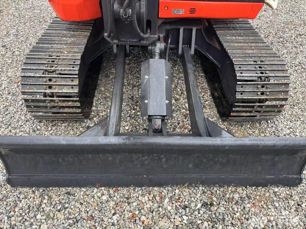 Kubota KX 183 小型挖掘机