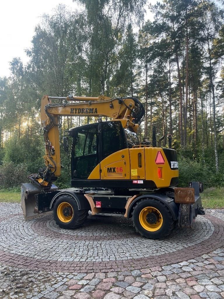 Hydrema MX 16 轮式挖掘机