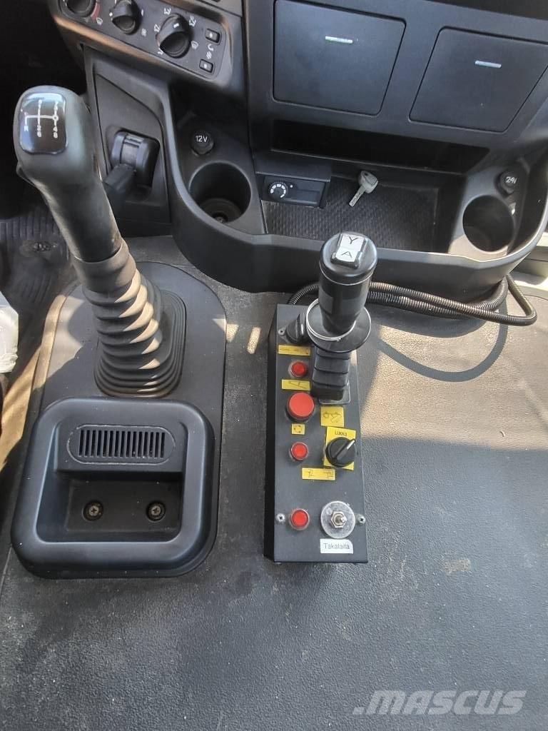 Iveco Stralis-360 绞盘车