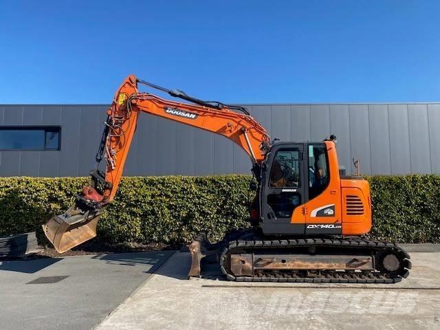 Doosan DX140 LCR-5 履带挖掘机