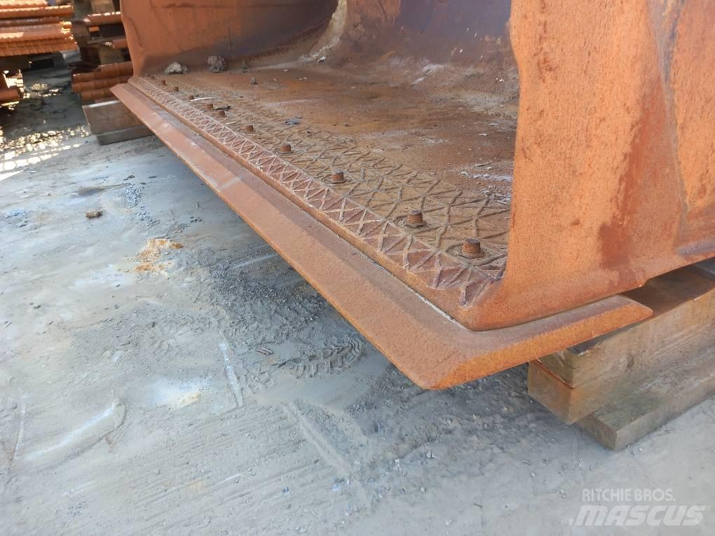 Komatsu WA475-10 挖斗