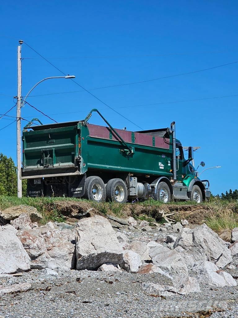 Peterbilt 567 自卸式货车