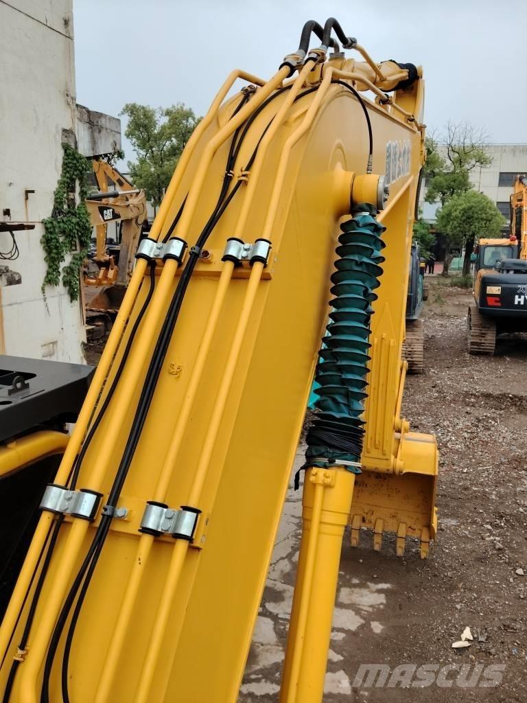 Komatsu PC 200-8 履带挖掘机