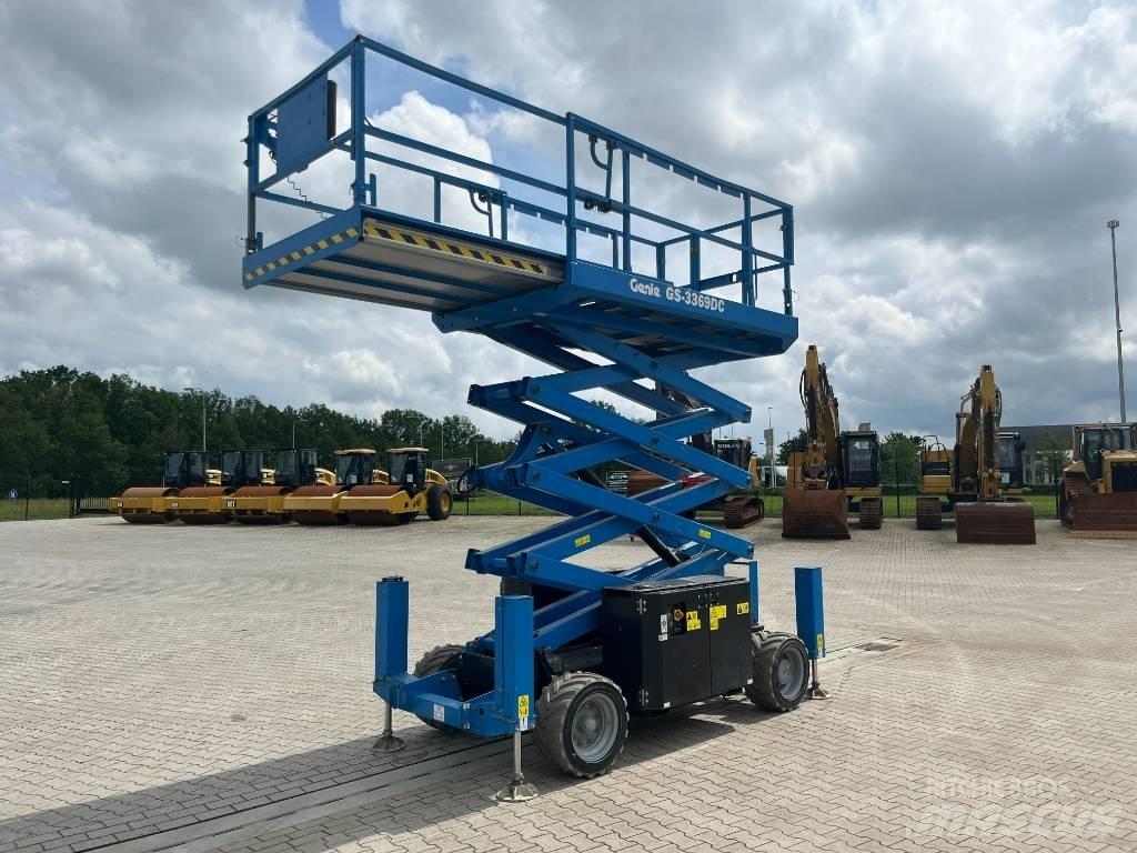 Genie GS 3369 DC 剪叉式升降机