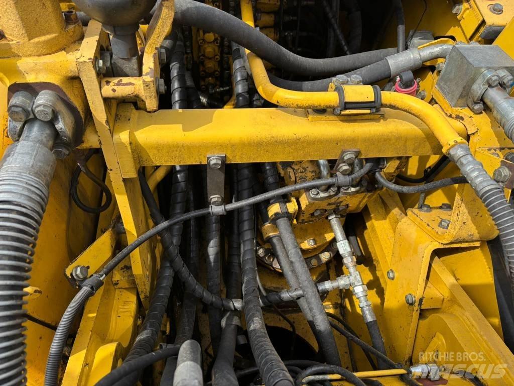 Komatsu PC 290 NLC-8 履带挖掘机
