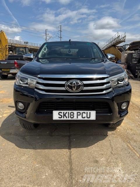 Toyota Hilux 皮卡车