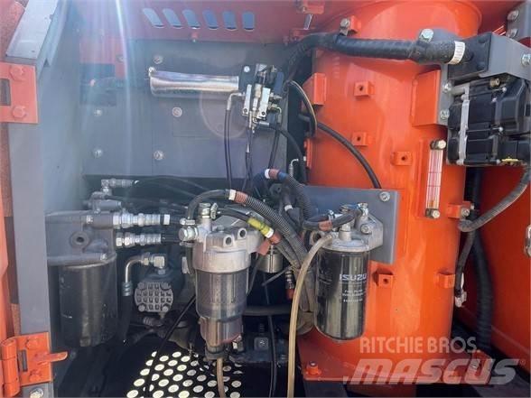 Hitachi ZX120 履带挖掘机