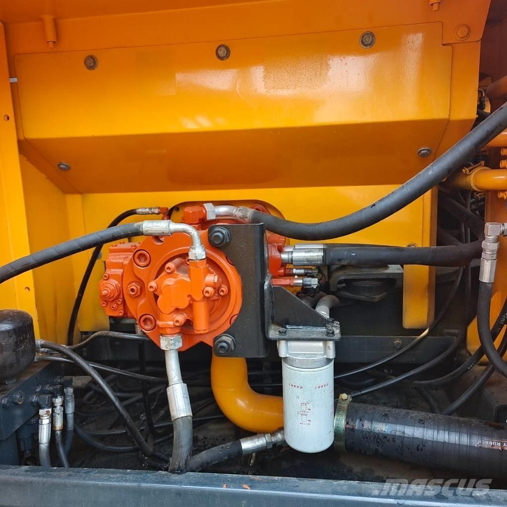 Hyundai 305LC-9T 履带挖掘机