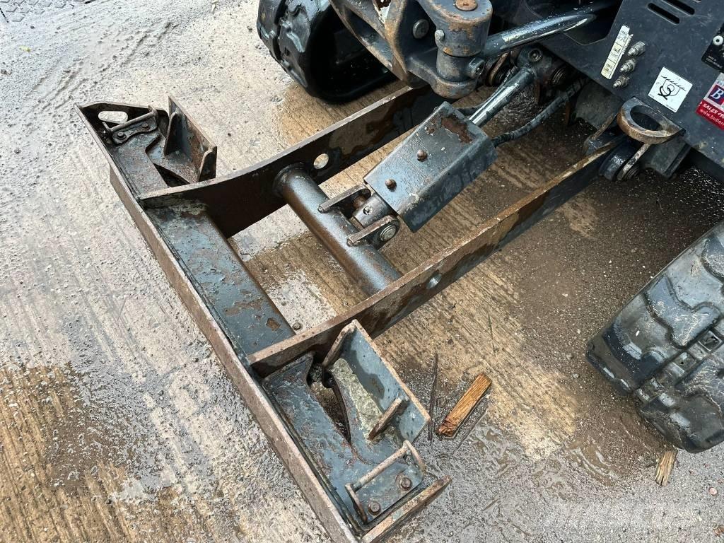 Bobcat E17z 小型挖掘机