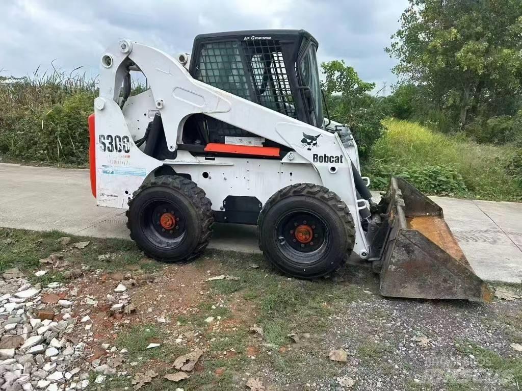 Bobcat S 300 滑移装载机