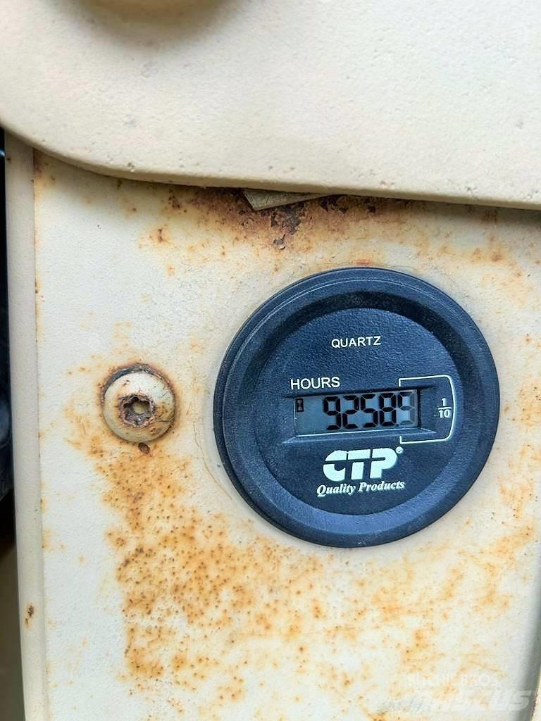 CAT 140 H 平地机/推土机