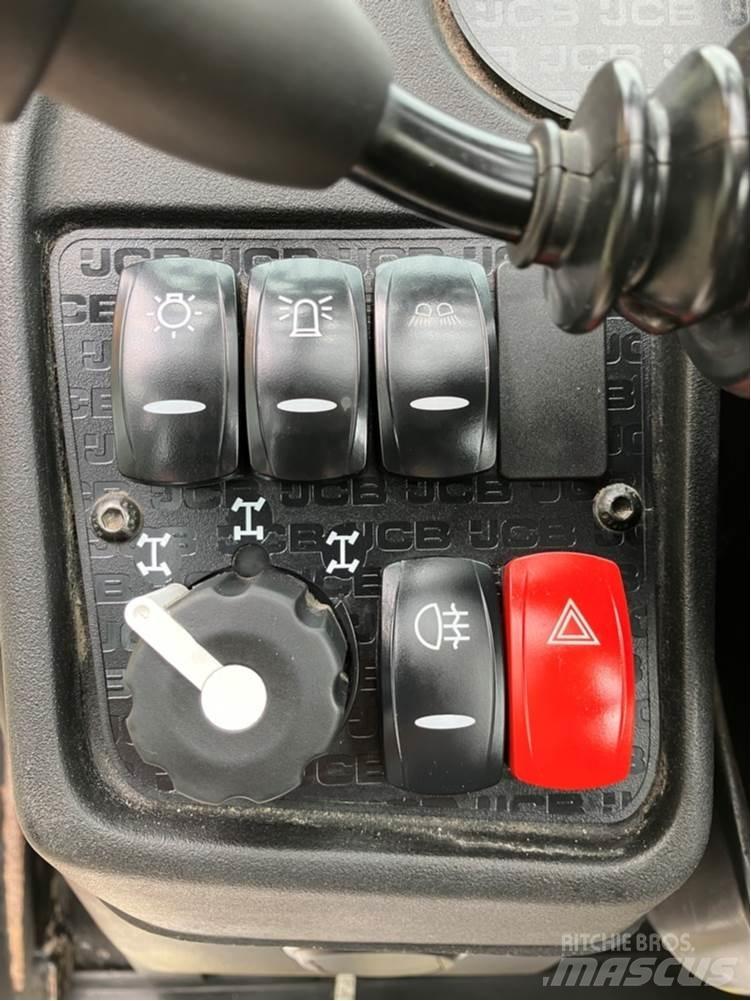 JCB 541-70 伸缩臂叉装车|叉装车