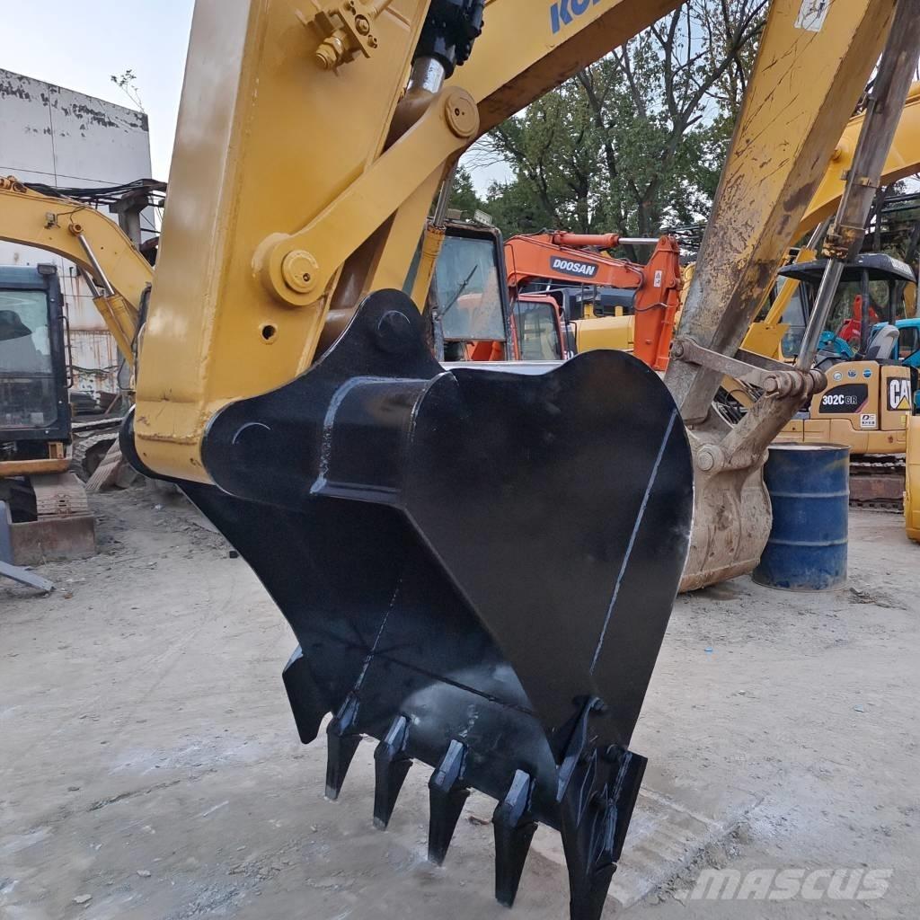 CAT 320 D2L 履带挖掘机