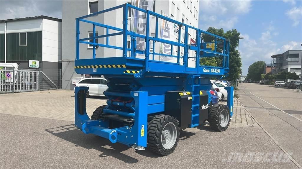 Genie GS-4390RT 剪叉式升降机