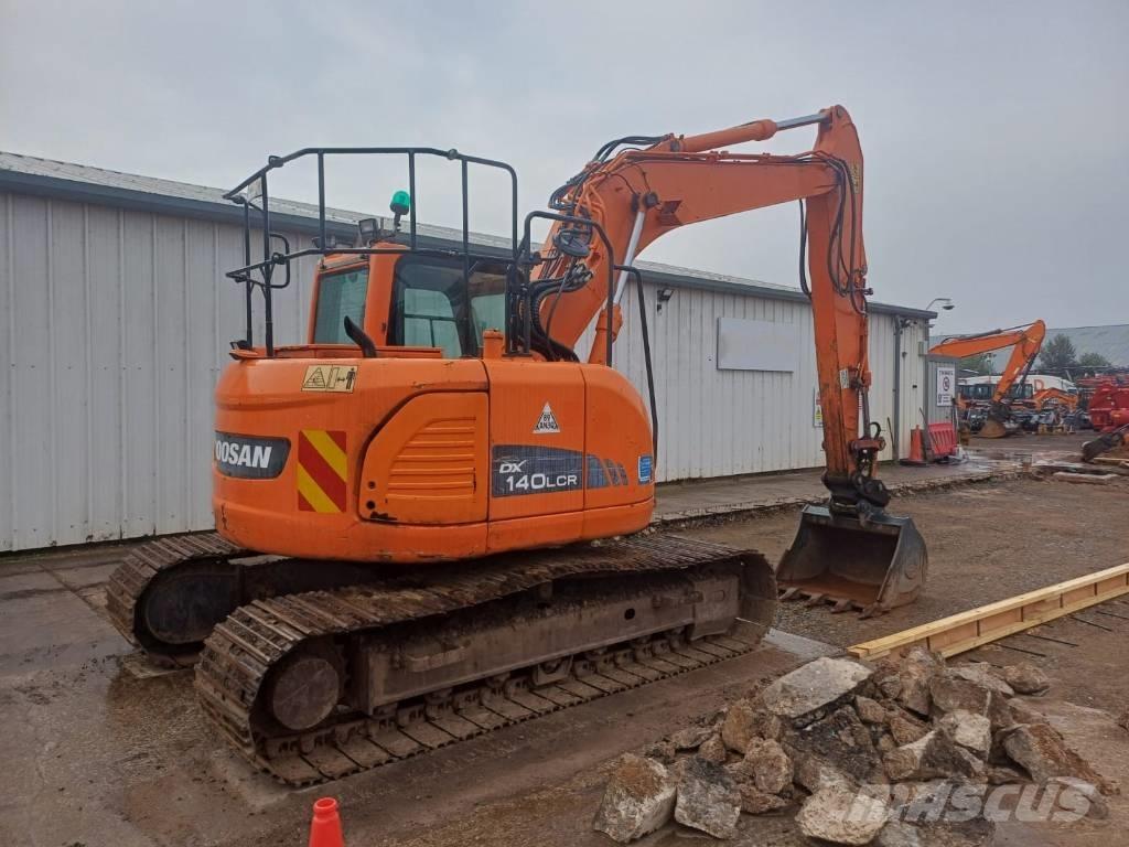 Doosan DX 140 LCR-3 履带挖掘机