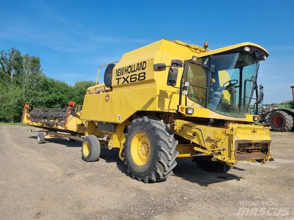 New Holland TX 68 联合收割机