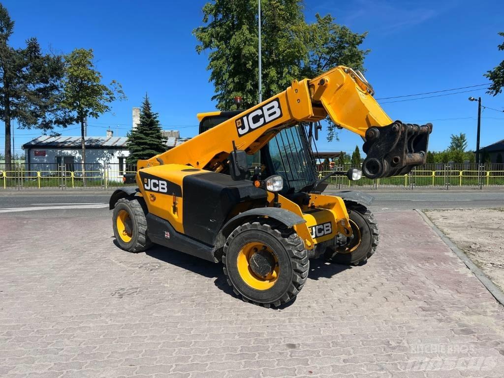 JCB 525-60 Hiviz 伸缩臂叉装车|叉装车