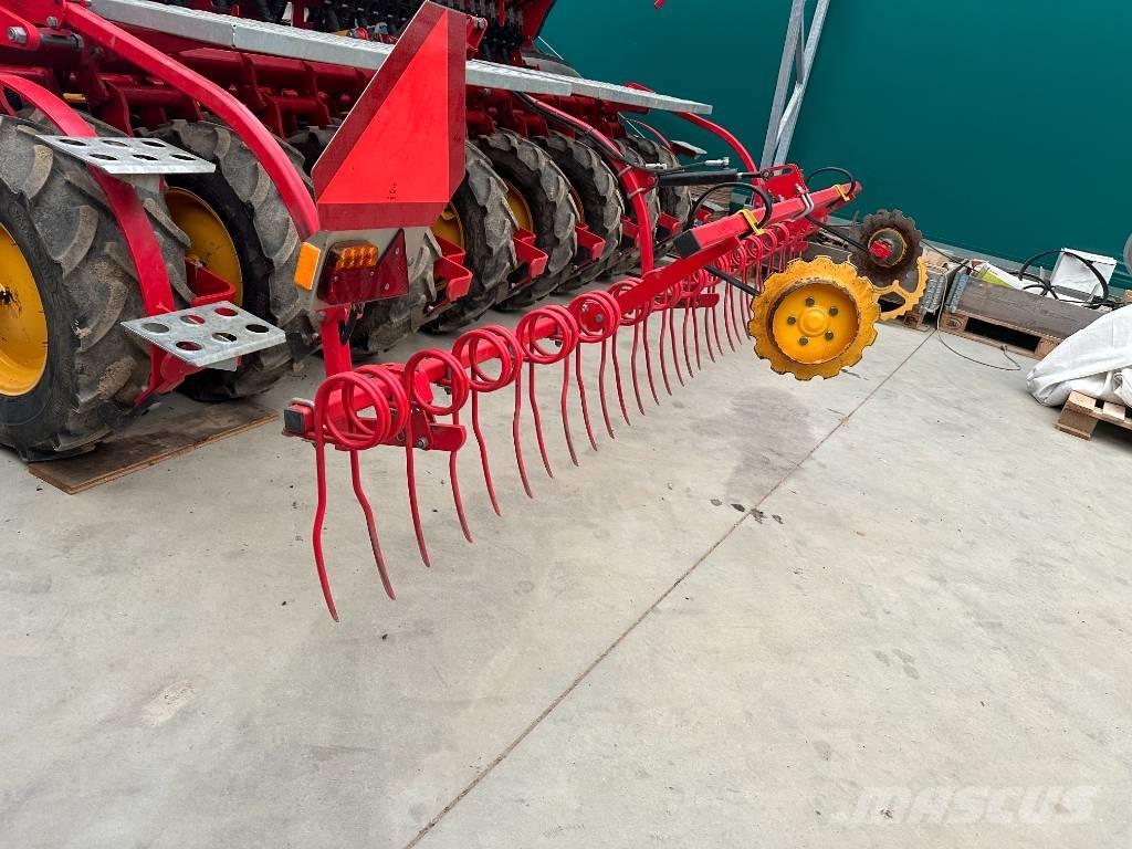 Väderstad Rapid 400C 条播机