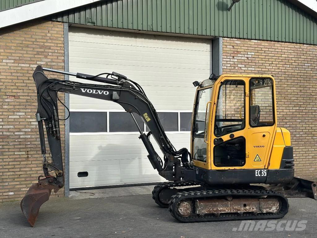 Volvo EC35 小型挖掘机
